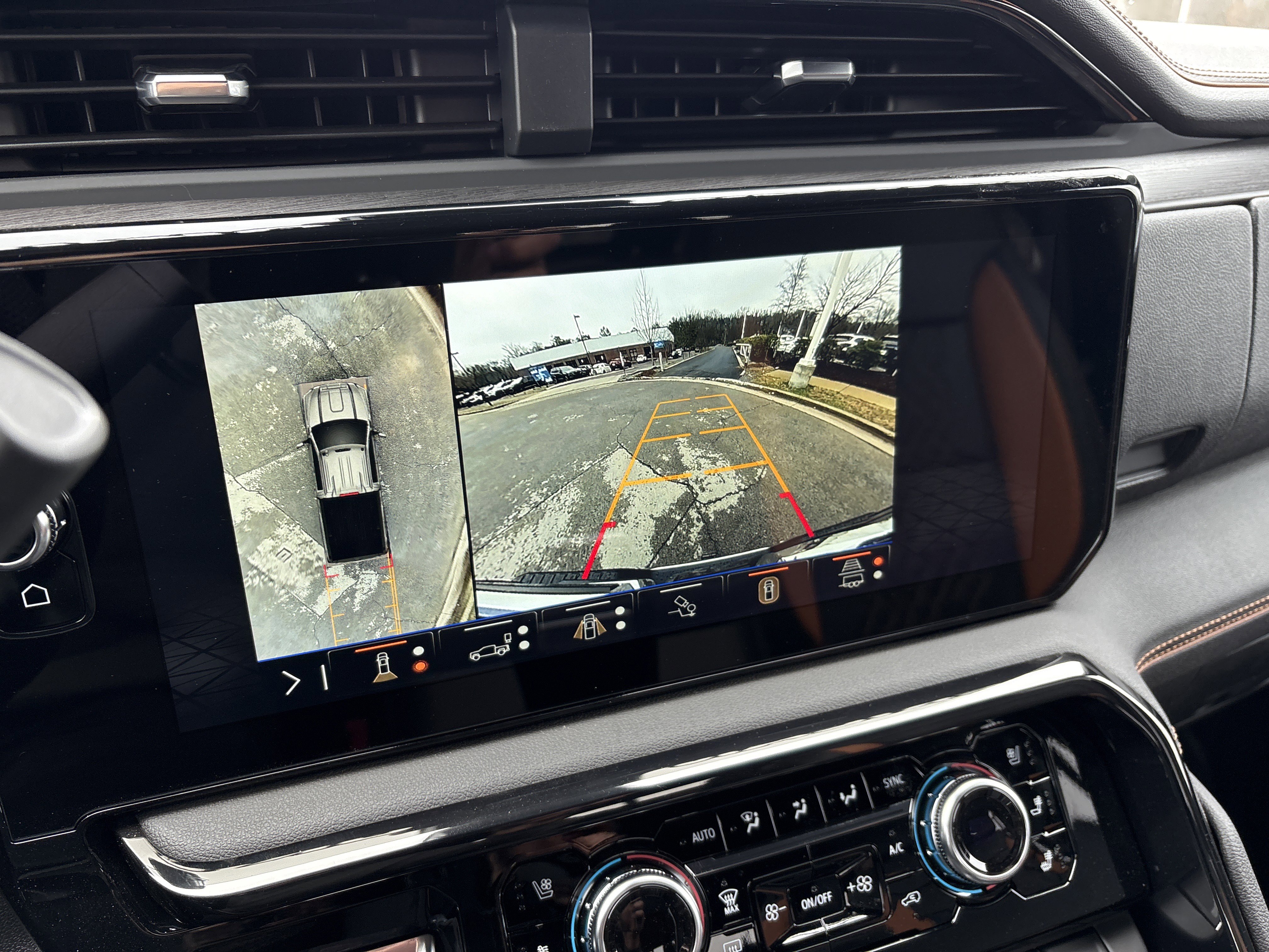 New 2026 GMC Sierra 2500 AT4 w/ Technology Package image 25