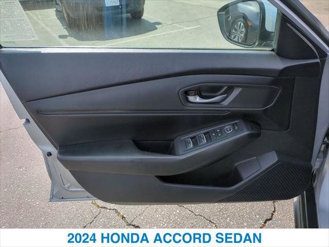 Used 2024 Honda Accord EX image 12