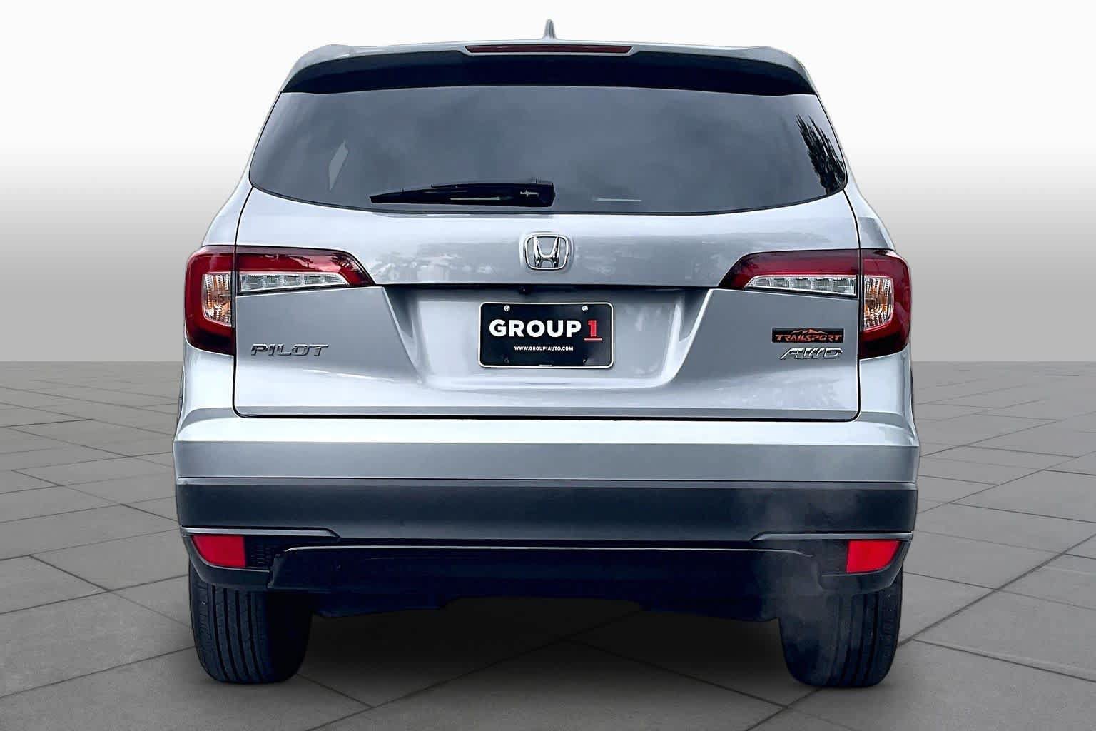Used 2022 Honda Pilot TrailSport image 4