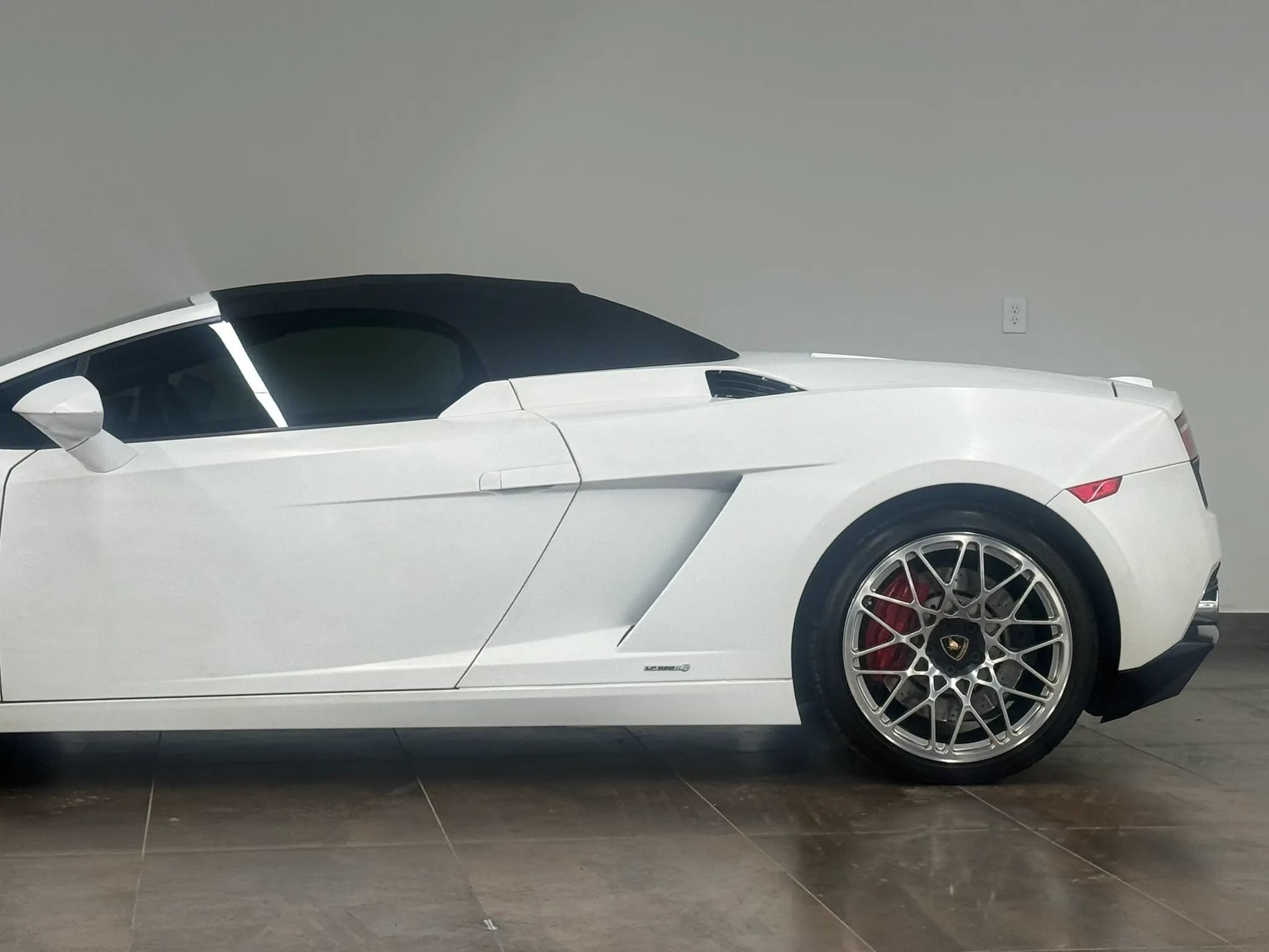 Used 2010 Lamborghini Gallardo LP 560-4 AWD/4WD image 6