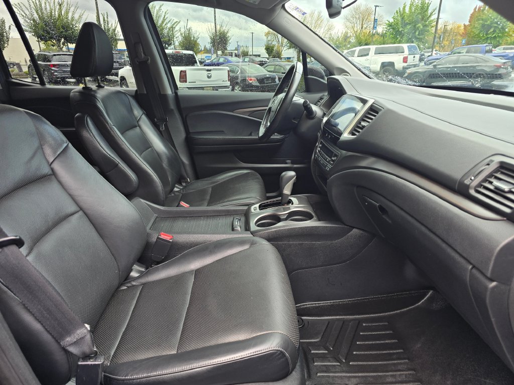 Used 2017 Honda Ridgeline RTL-T image 5