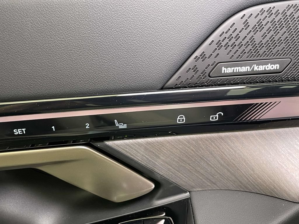New 2027 BMW 530i xDrive AWD/4WD image 30
