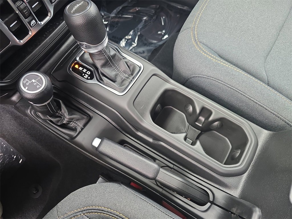 New 2025 Jeep Gladiator Sport image 24