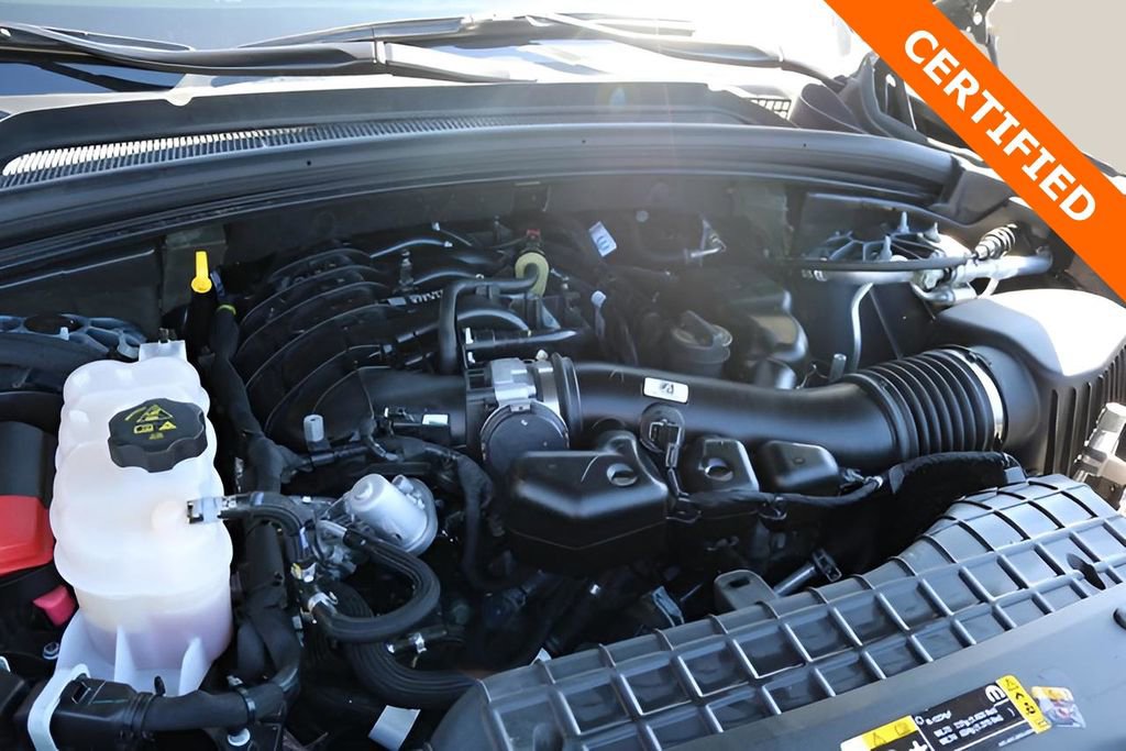 Used 2024 Jeep Grand Cherokee Limited image 10