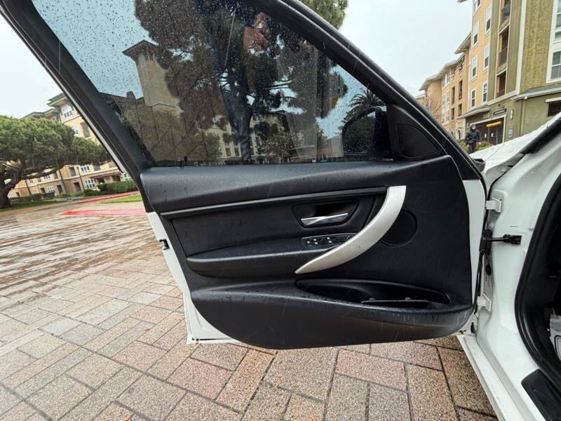 Used 2014 BMW 320i Sedan RWD image 40