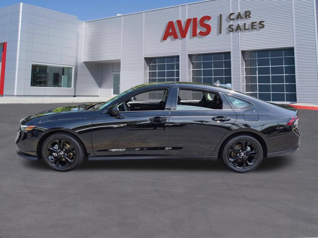 Used 2025 Honda Accord SE image 10