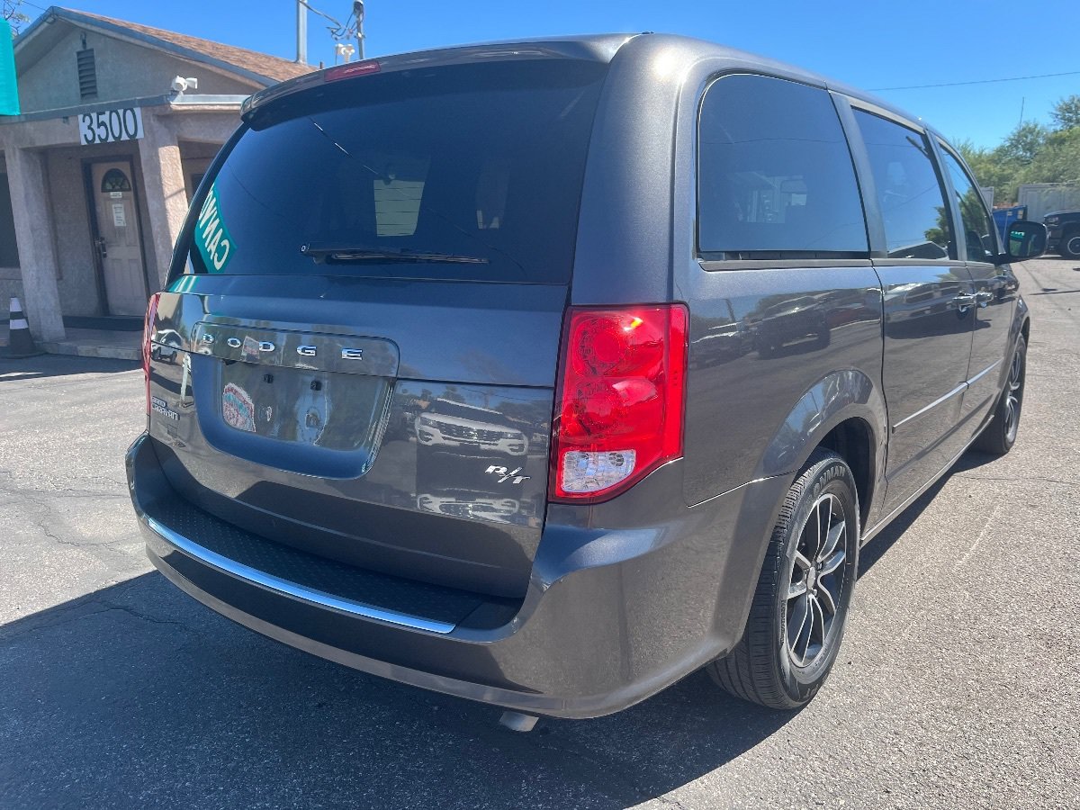 Used 2016 Dodge Grand Caravan R/T w/ Driver Convenience Group FWD image 5
