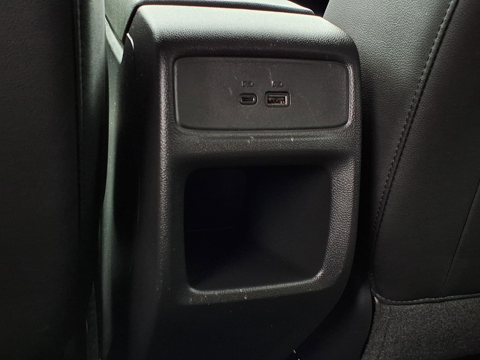 Used 2025 Chevrolet Trax ACTIV w/ Sunroof Package image 24