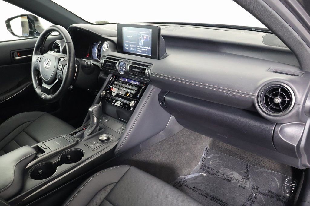 Used 2024 Lexus IS 350 F Sport RWD image 9