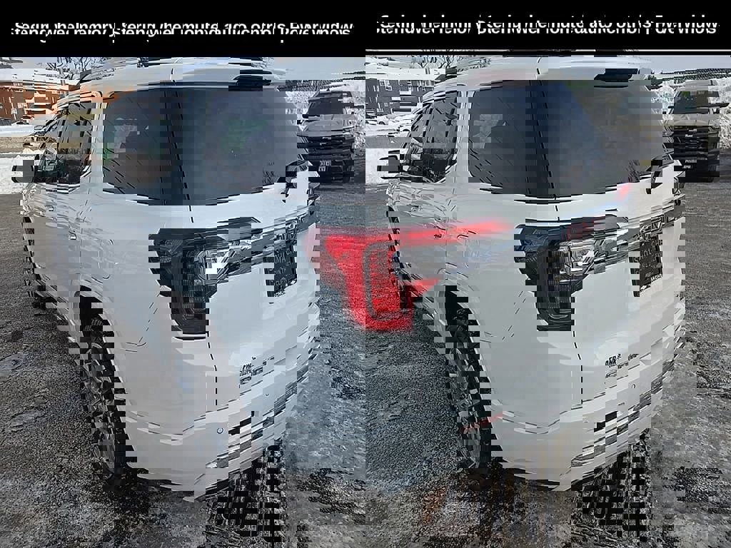 Used 2023 GMC Acadia Denali w/ Denali Ultimate Package image 5