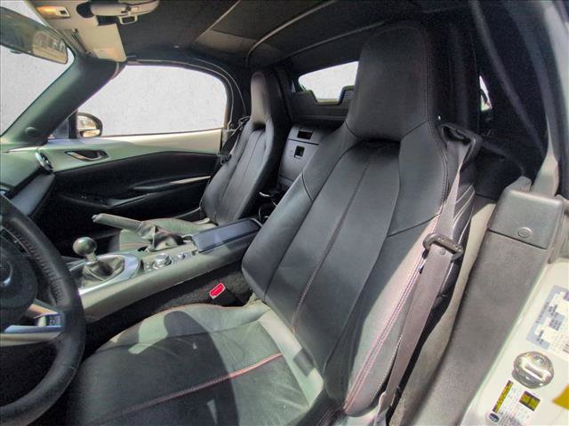 Used 2016 MAZDA MX-5 Miata Club RWD image 13