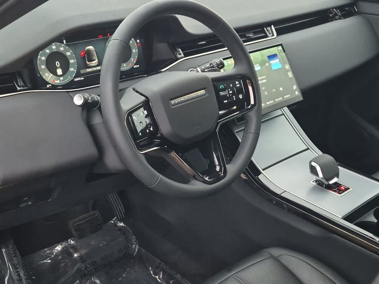 Used 2024 Land Rover Range Rover Evoque S AWD/4WD image 2