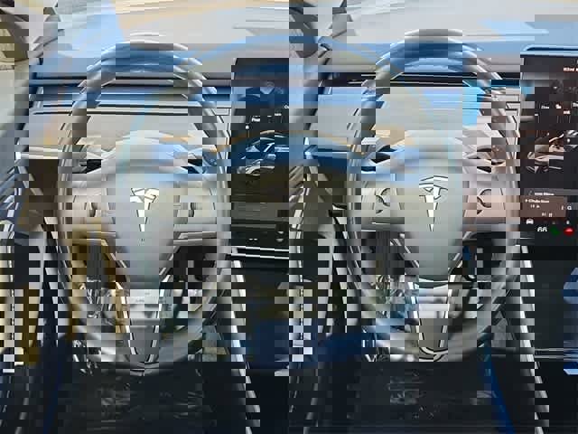 Used 2018 Tesla Model 3 Long Range image 23