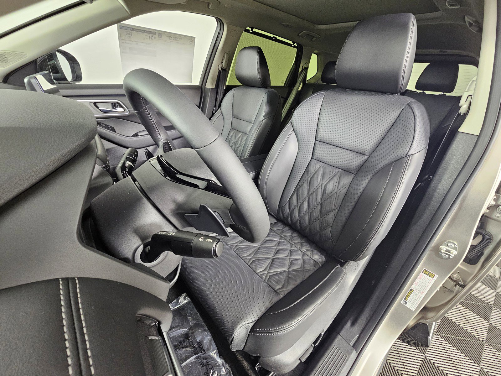 New 2026 Nissan Rogue Platinum image 24
