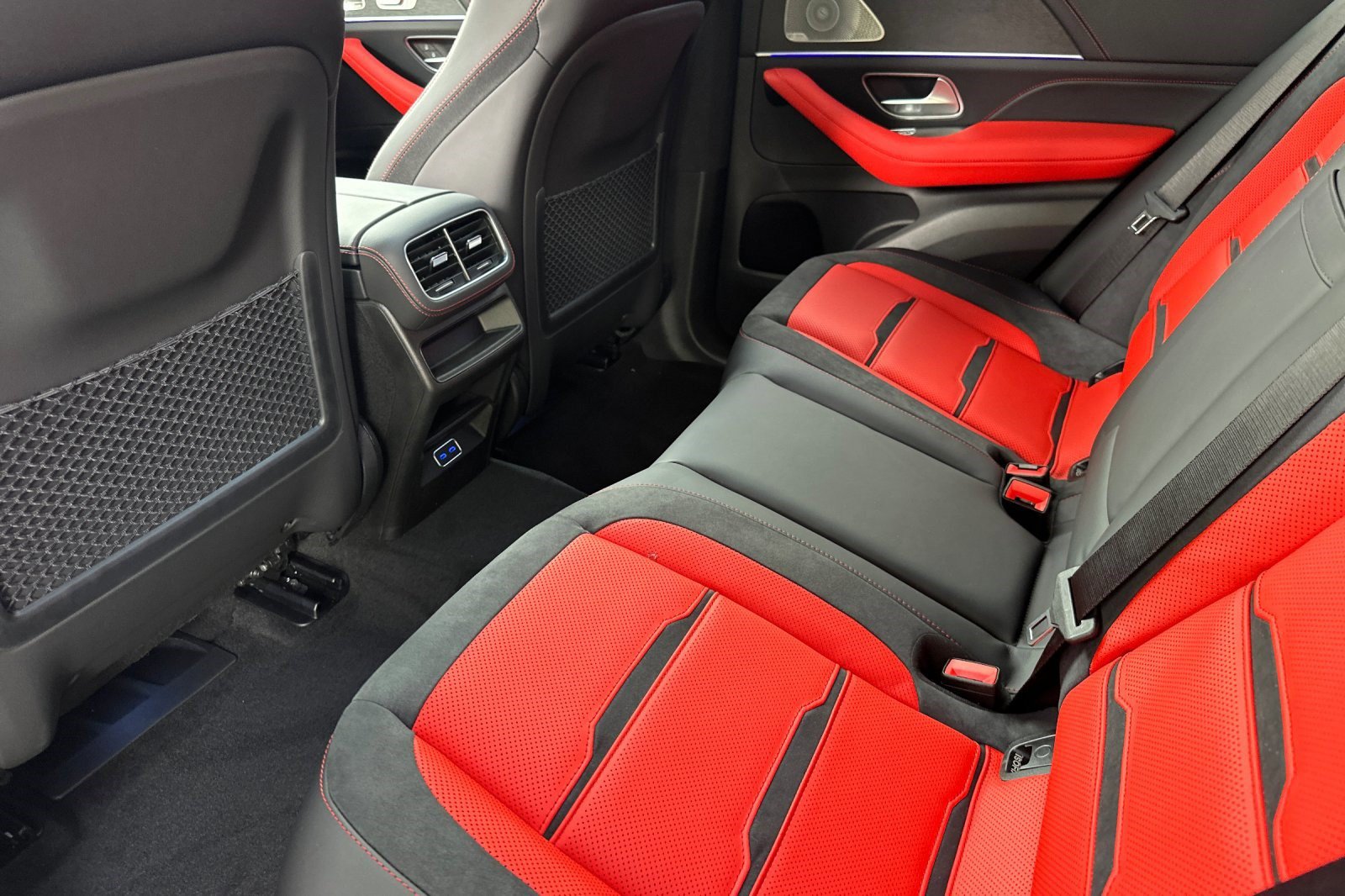 New 2026 Mercedes-Benz GLE 53 AMG 4MATIC Coupe image 22