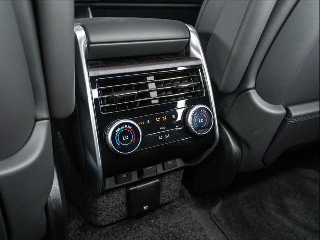 New 2025 Land Rover Range Rover SE image 39