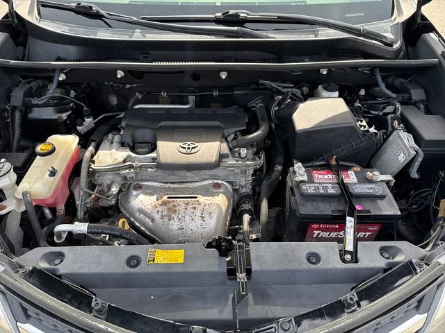 Used 2013 Toyota RAV4 XLE AWD/4WD image 30