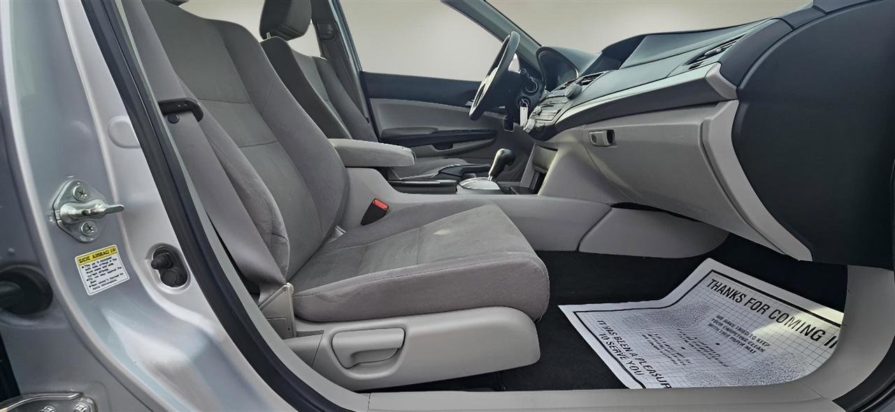 Used 2011 Honda Accord LX image 28