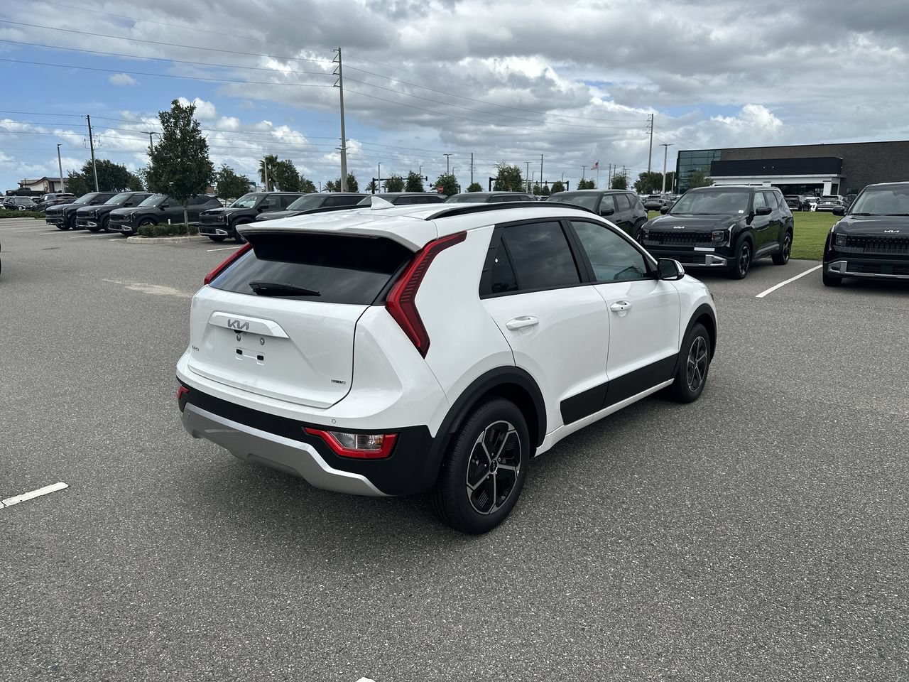 New 2026 Kia Niro EX FWD image 19