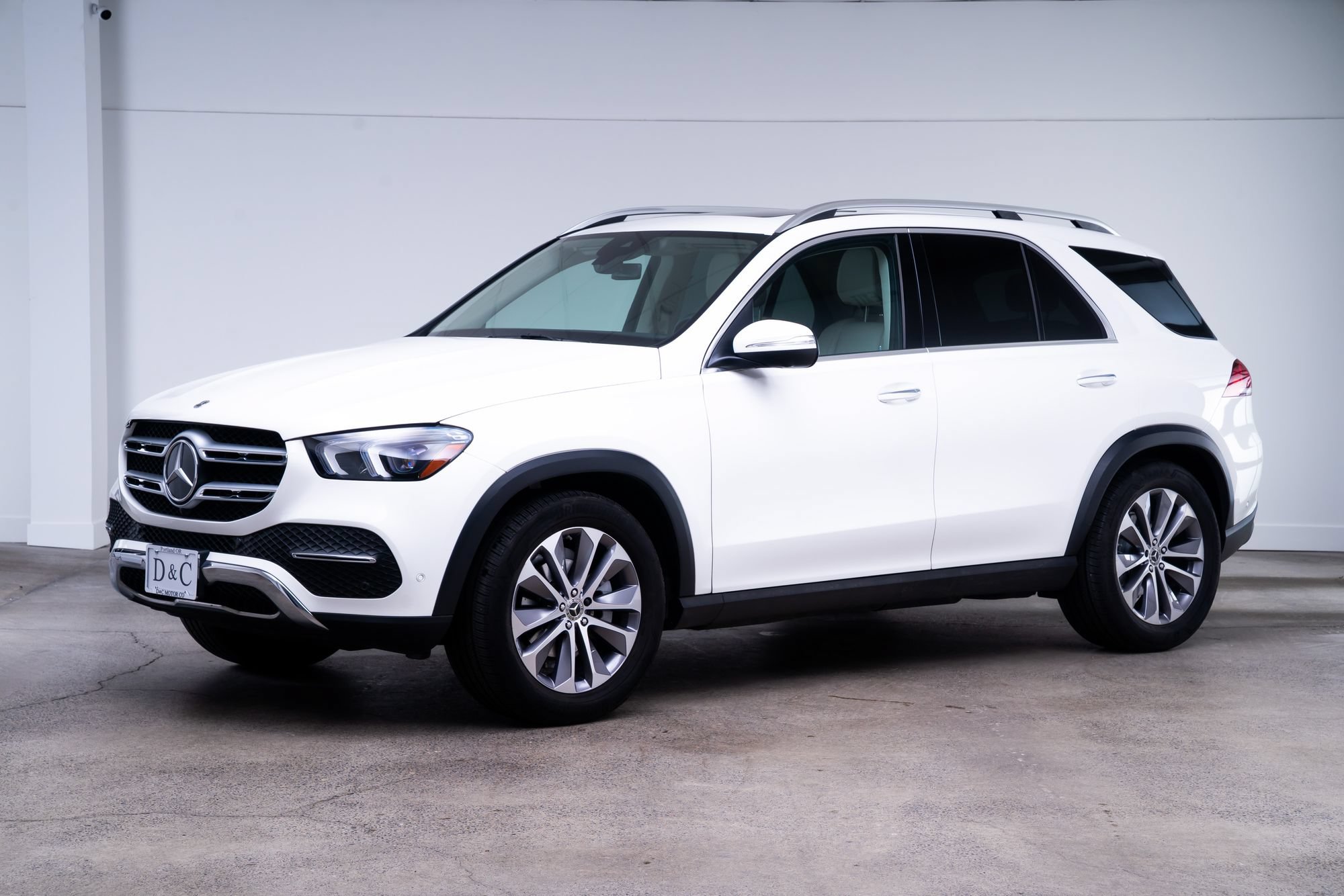 Used 2022 Mercedes-Benz GLE 350 4MATIC image 4