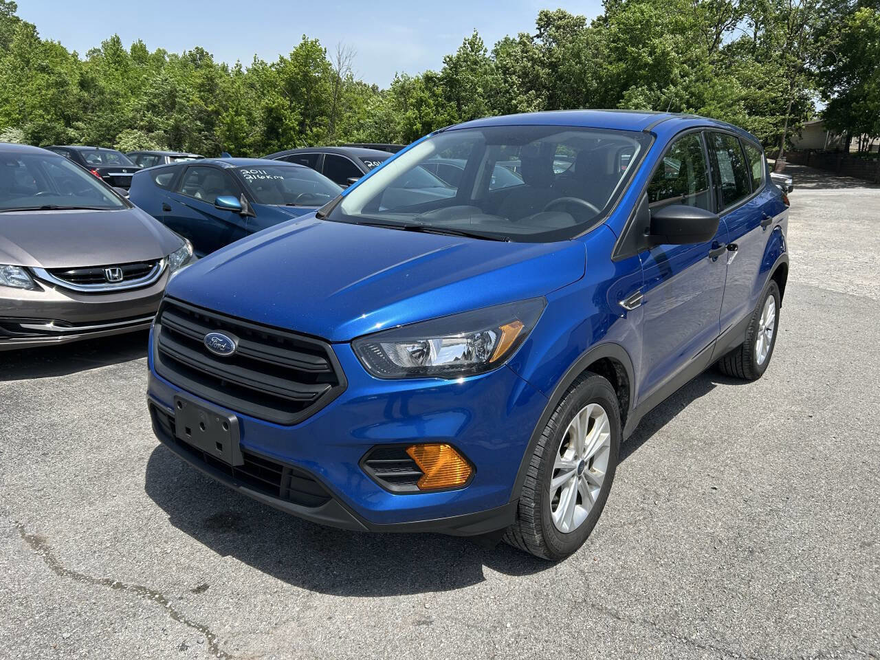 Used 2019 Ford Escape S image 2