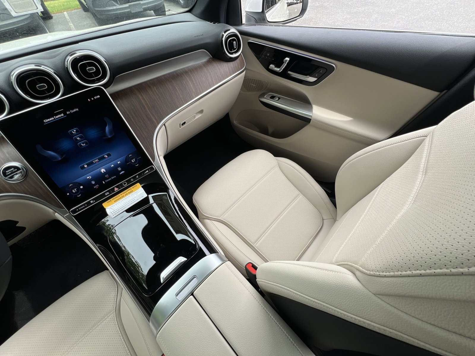 New 2026 Mercedes-Benz GLC 300 4MATIC image 14