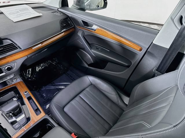 Used 2021 Audi Q5 2.0T Premium AWD/4WD image 22
