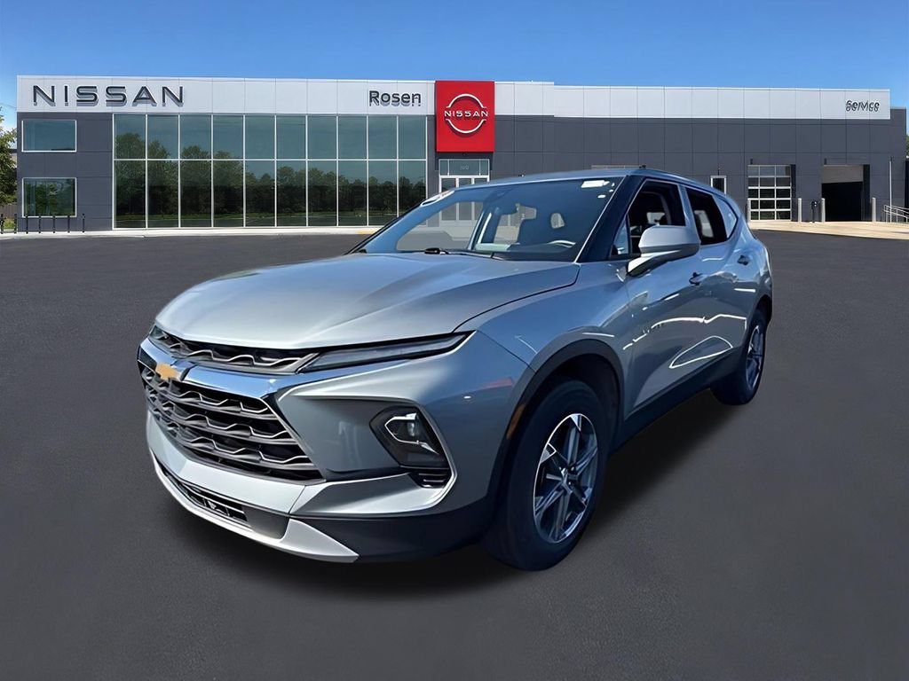 Used 2025 Chevrolet Blazer LT AWD/4WD image 6