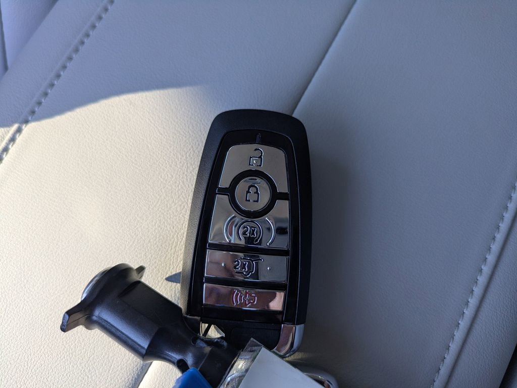 New 2026 Lincoln Nautilus Premier w/ Equipment Group 102A AWD/4WD image 35