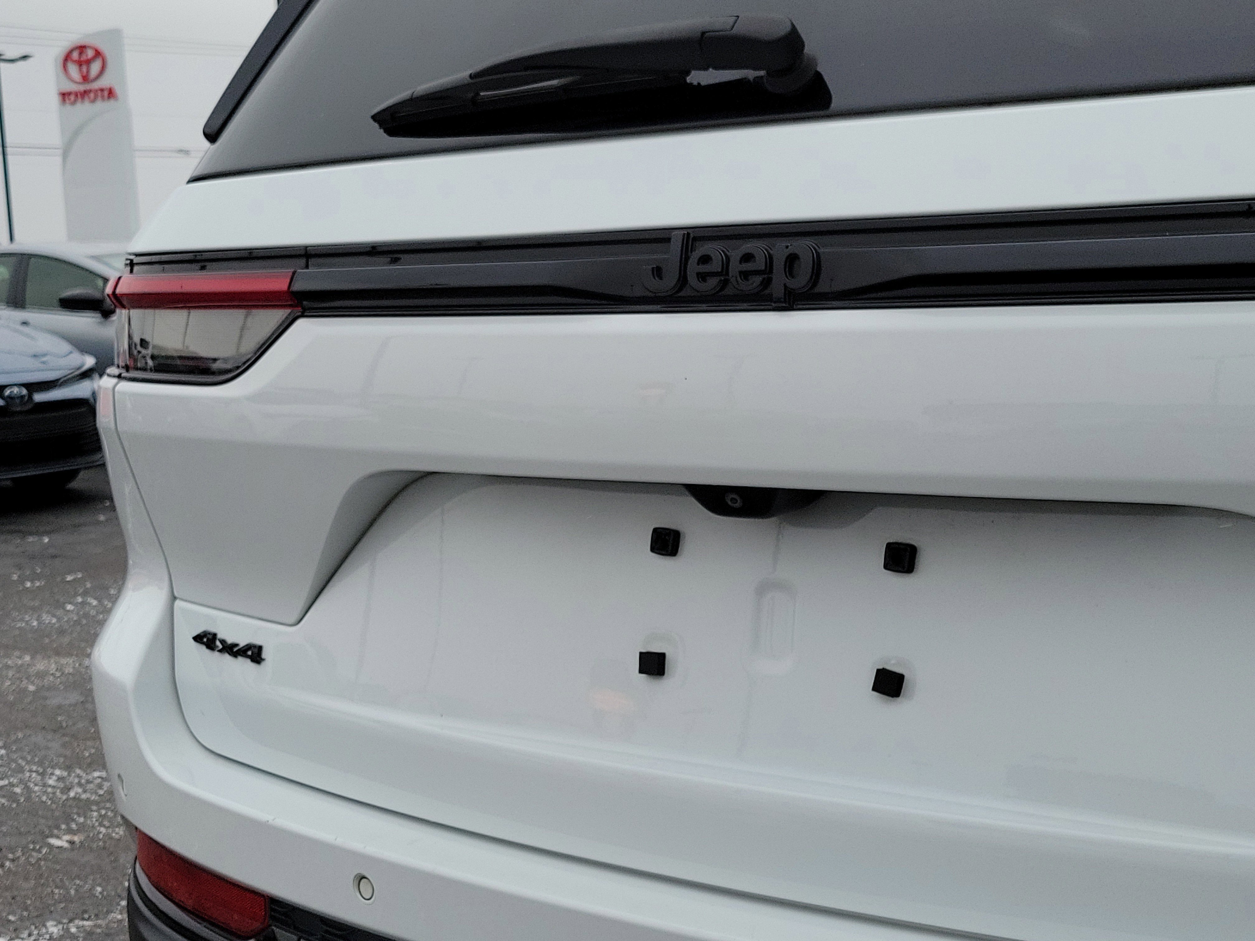 Used 2022 Jeep Grand Cherokee Altitude image 7