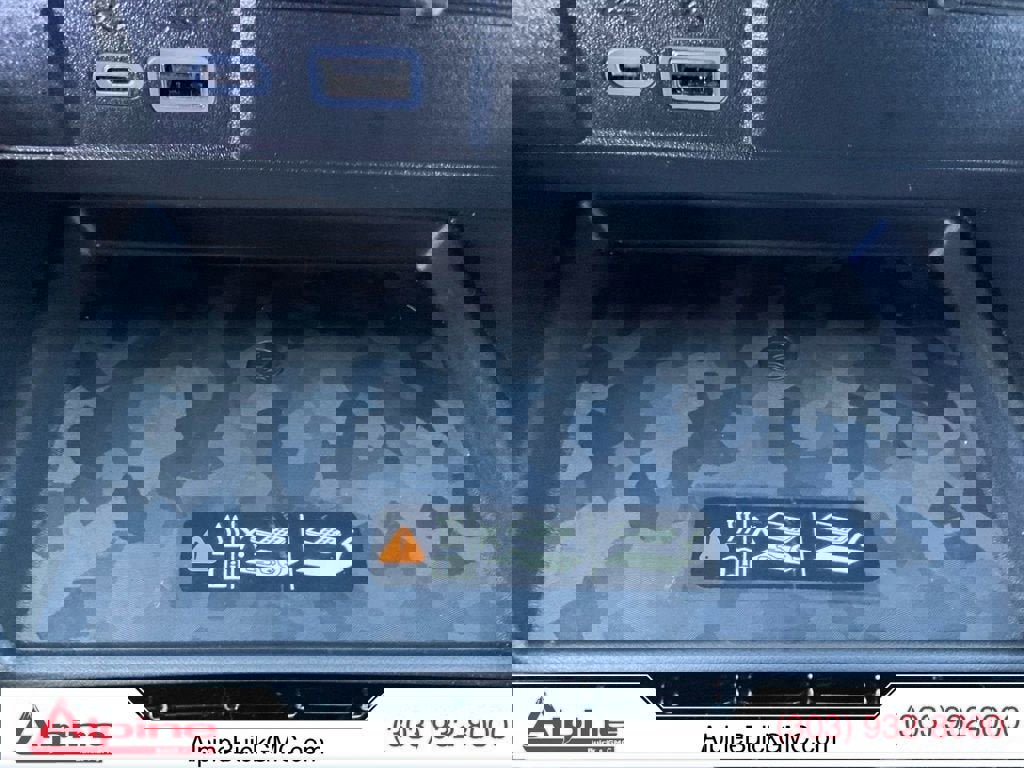 Certified 2025 GMC Canyon AT4 w/ Nightfall Edition AWD/4WD image 19