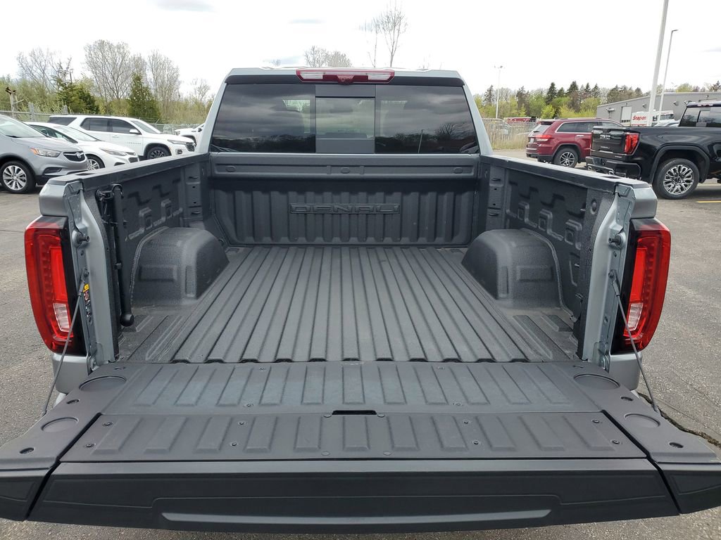 Used 2024 GMC Sierra 1500 Denali w/ Technology Package AWD/4WD image 31