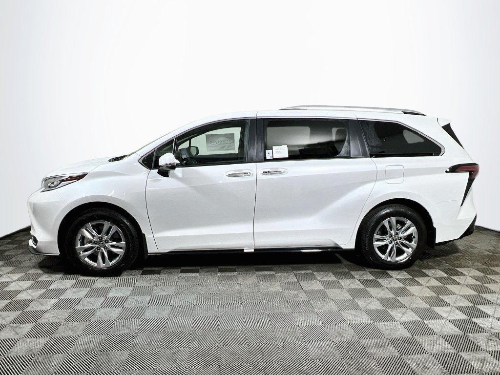 New 2026 Toyota Sienna Limited AWD/4WD image 4