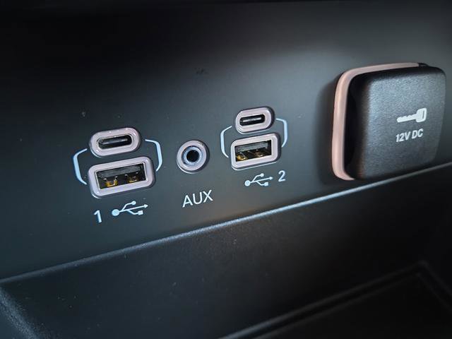 New 2025 Jeep Grand Cherokee Limited w/ Black Appearance Package image 25