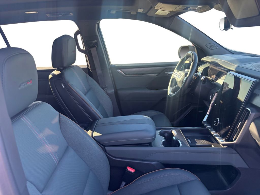 Used 2025 GMC Acadia AT4 w/ Super Cruise Package image 15