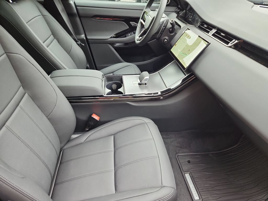 New 2026 Land Rover Range Rover Evoque S AWD/4WD image 3