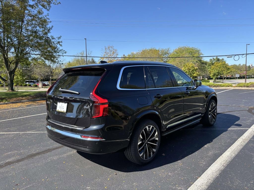 New 2026 Volvo XC90 B6 Plus w/ Protection Package Premier image 7