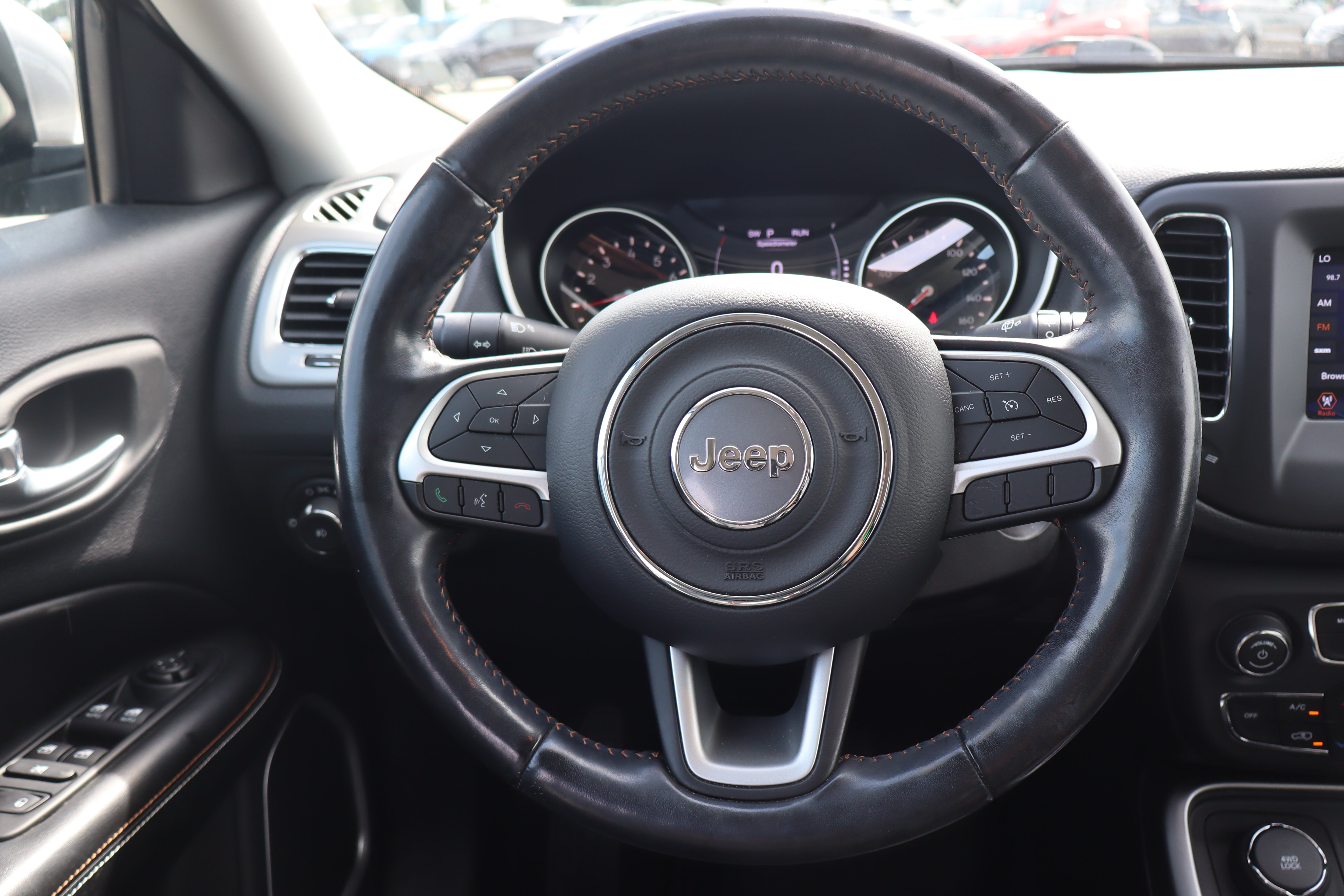 Used 2020 Jeep Compass Latitude w/ Cold Weather Group AWD/4WD image 14