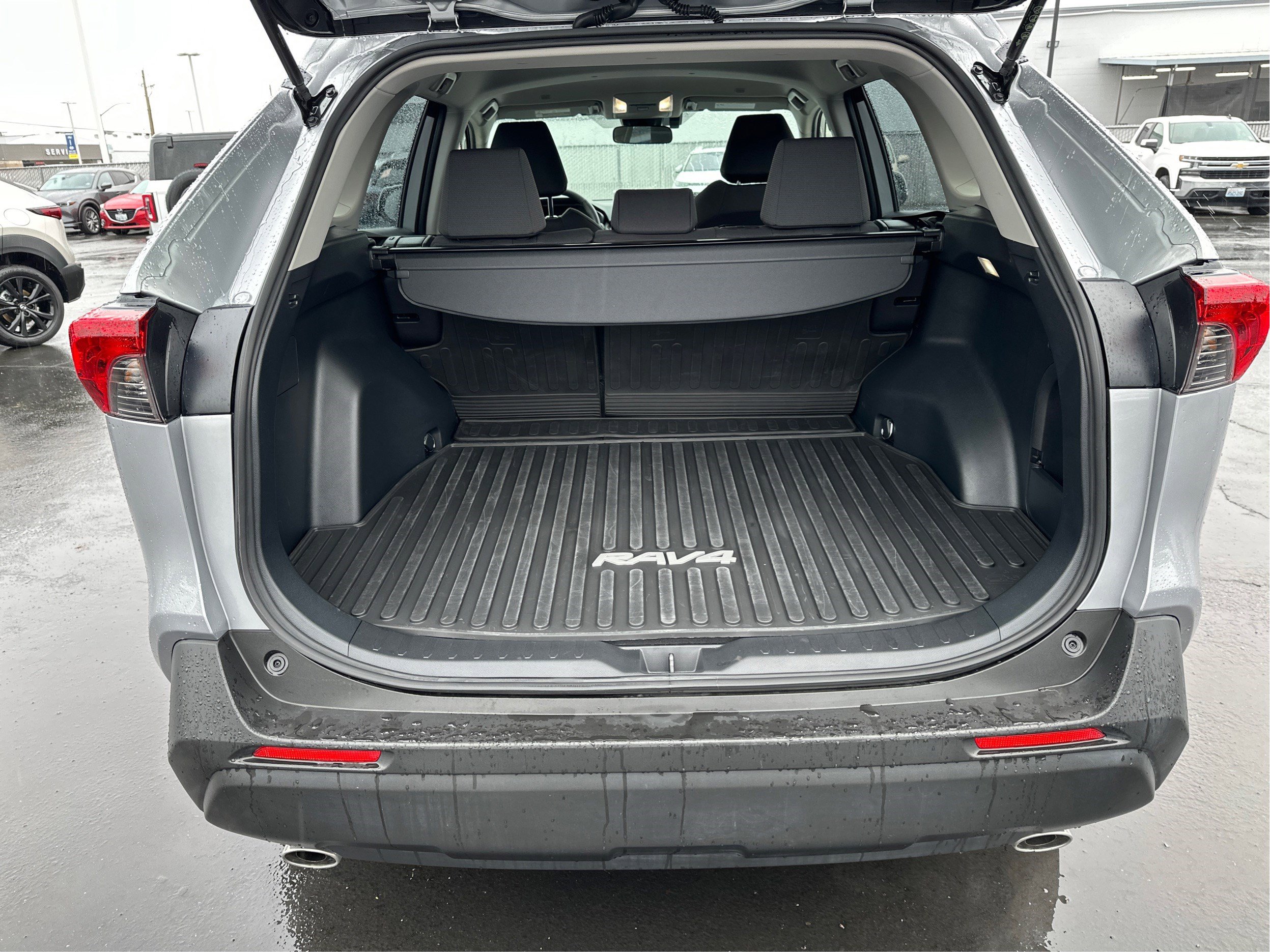 Used 2025 Toyota RAV4 XLE w/ Weather Package image 11