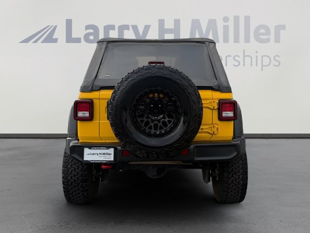 Used 2020 Jeep Wrangler Unlimited Rubicon AWD/4WD image 3