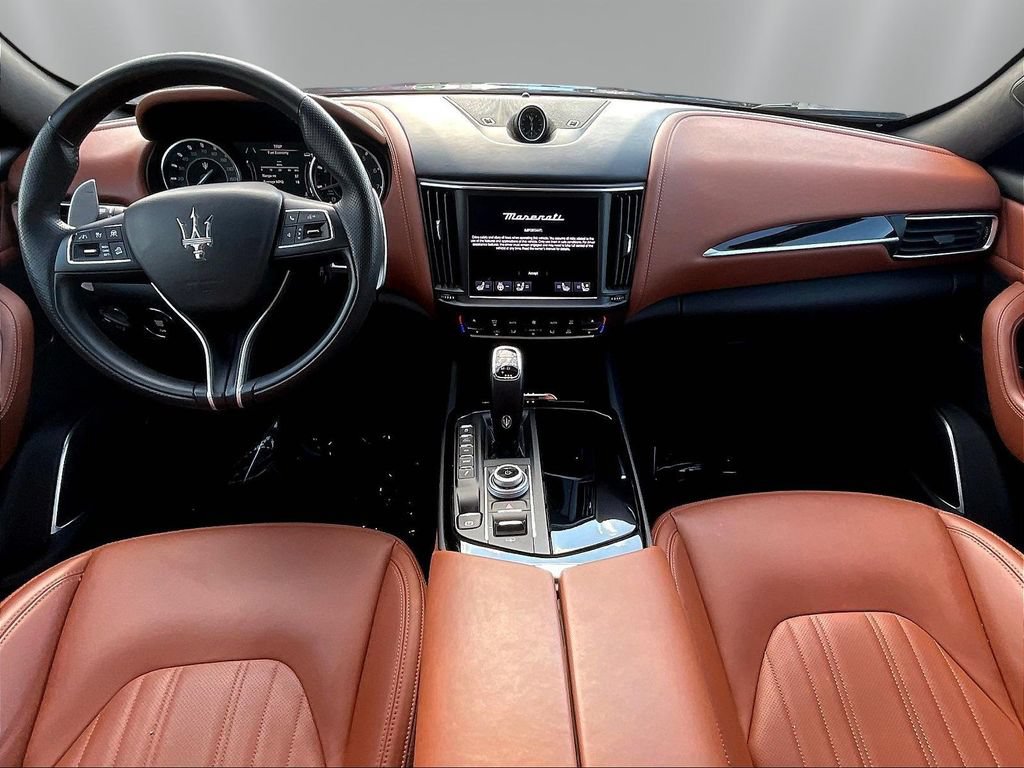 Used 2023 Maserati Levante GT AWD/4WD image 7