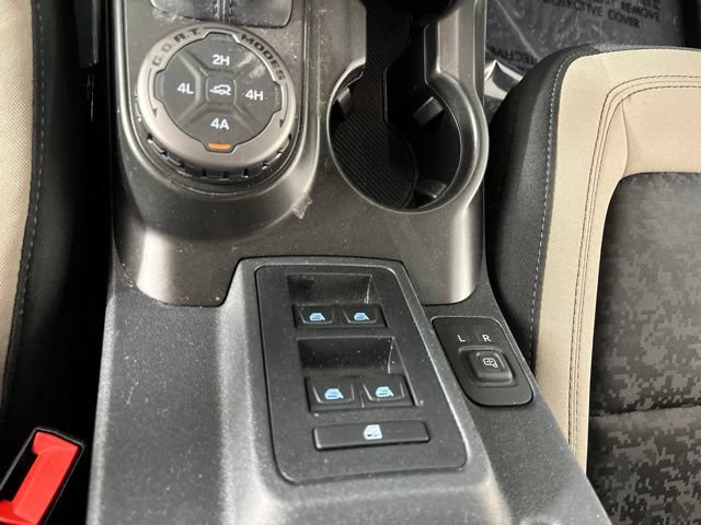 Used 2023 Ford Bronco Wildtrak AWD/4WD image 31