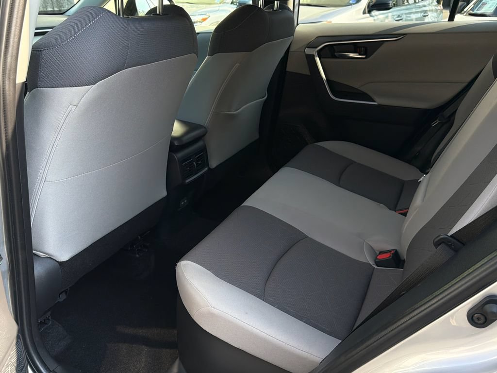 Used 2025 Toyota RAV4 XLE w/ Convenience Package AWD/4WD image 19