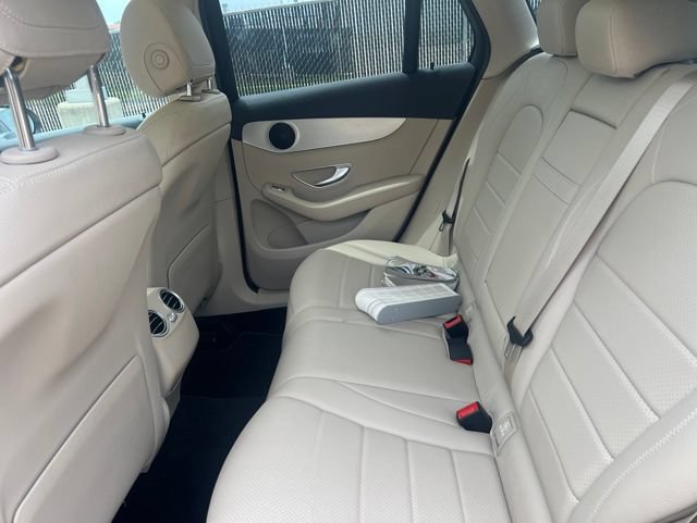 Certified 2022 Mercedes-Benz GLC 300 image 3