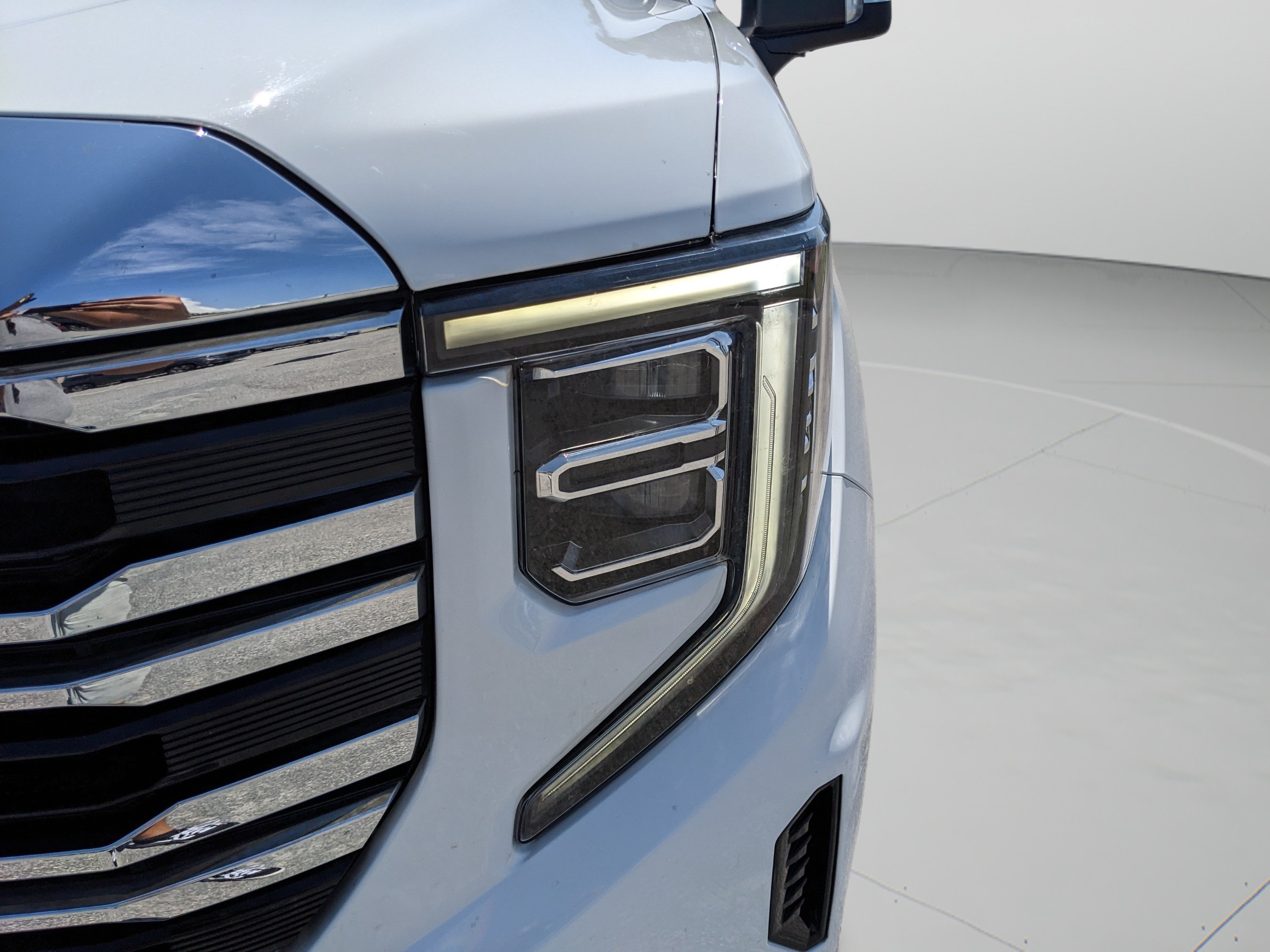 Used 2024 GMC Sierra 1500 SLT RWD image 37