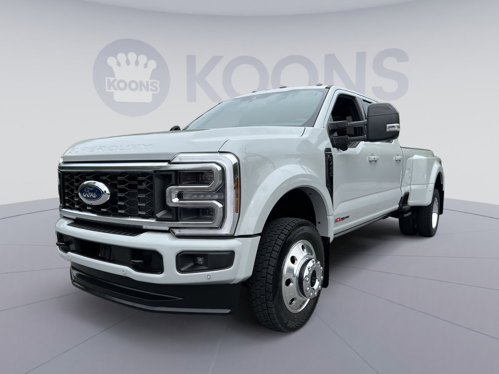 Used 2026 Ford F450 Platinum w/ FX4 Off-Road Package image 1