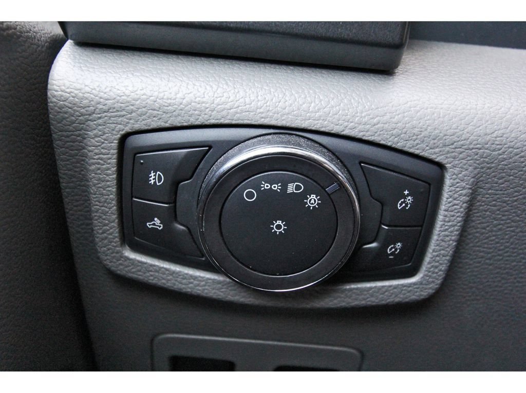 Used 2019 Ford F150 XLT w/ Equipment Group 302A Luxury AWD/4WD image 21