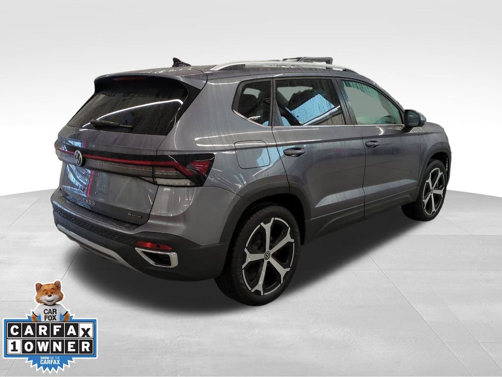 Used 2025 Volkswagen Taos SEL image 4