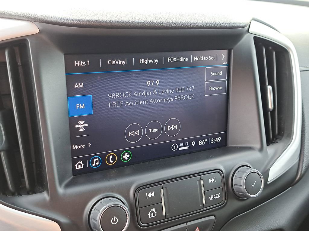 Used 2024 GMC Terrain SLT image 23