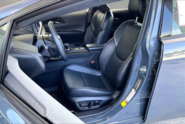 Used 2023 Toyota Prius XLE FWD image 18